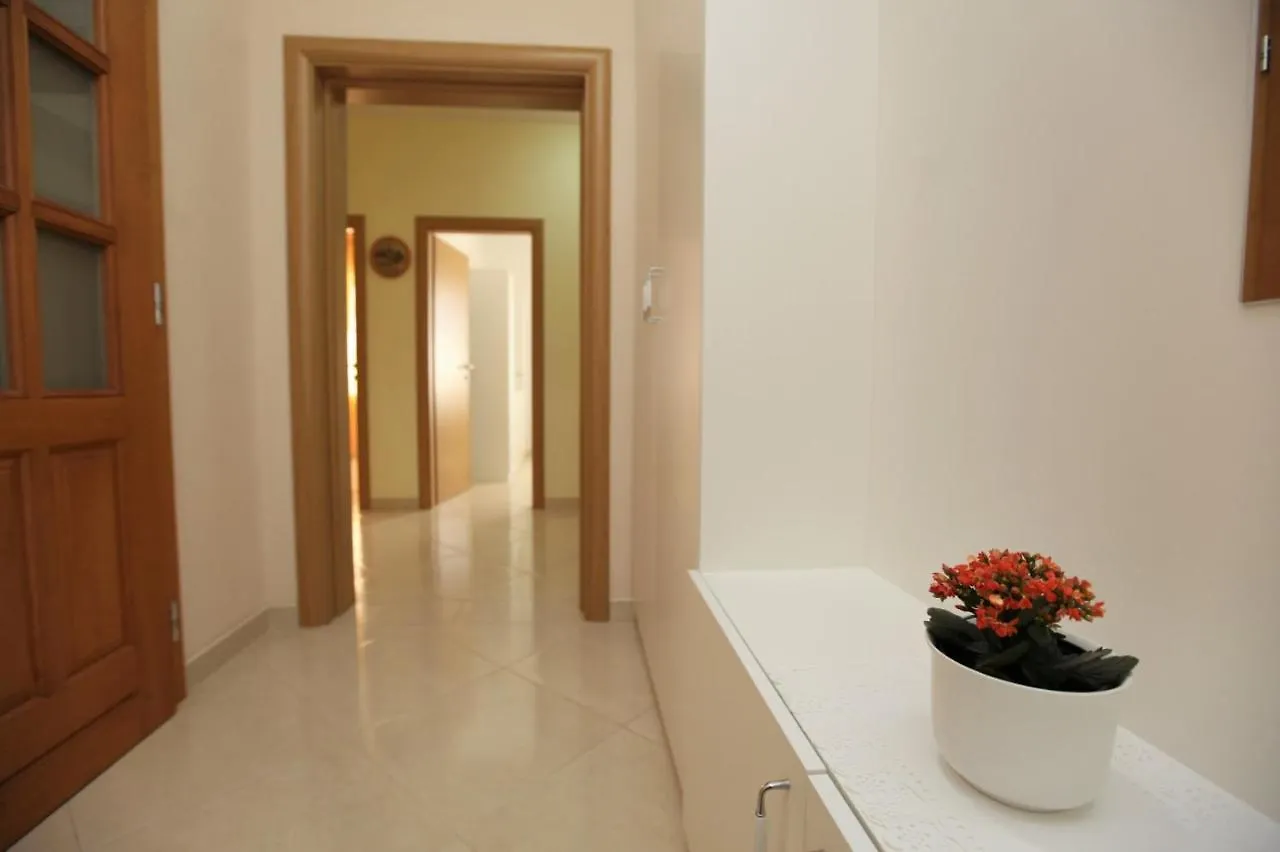 Apartment Sunbreeze Trogir